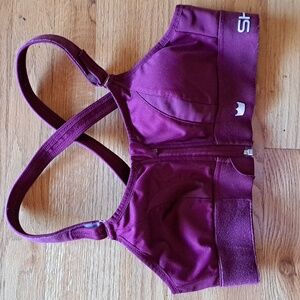 Size Sm Shefit Marion/Burgundy Ultimate Jog Bra